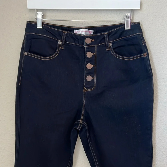 NO BOUNDARIES dark wash stretchy skinny jeans with high waist button fly - Picture 3 of 8